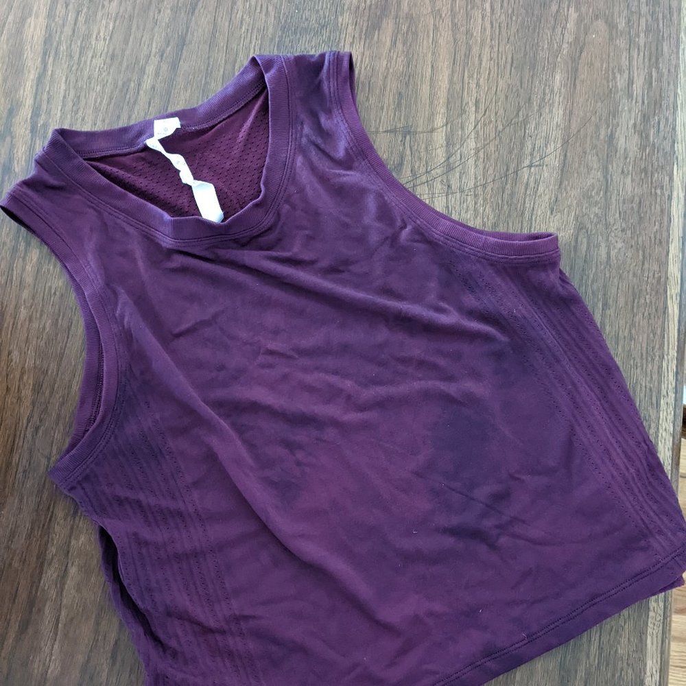 Lululemon cropped top athleisure XS